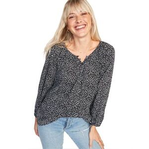 Old Navy Black White Ditsy Floral Shirred Poet Style Boho Long Sleeve Blouse